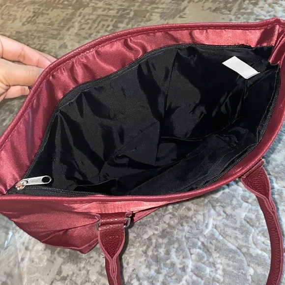 Purses - Picture 3 of 5